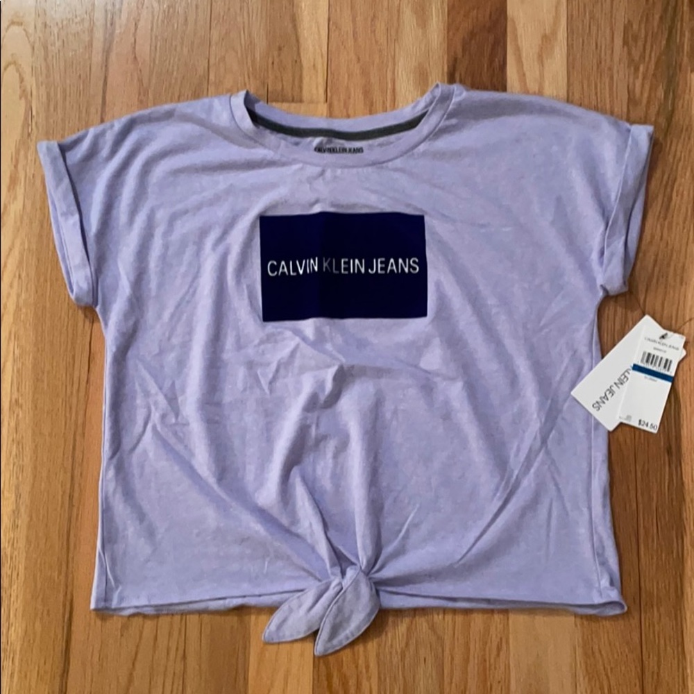 🎉HP 4/17🎉NWT- Girls XL (16) Calvin Klein T-Shirt